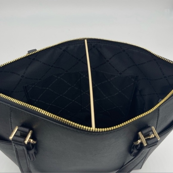 Michael Kors Charlotte Tote Bag Black/Gold - Picture 6 of 9